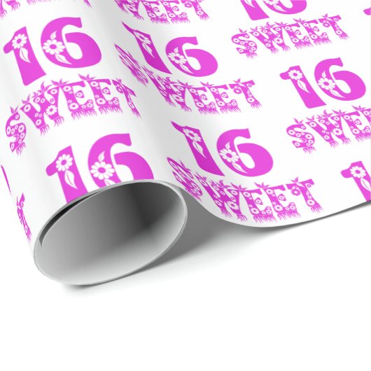 Sweet 16 Cute Floral Hot Pink Typografie Cadeaupapier (Rol Hoek)