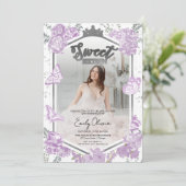 Sweet 16 foto uitnodiging vlinder lavendel (Staand voorkant)