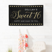 Sweet 16 Gepersonaliseerde zwarte Gold Happy Birth Spandoek (Insitu)