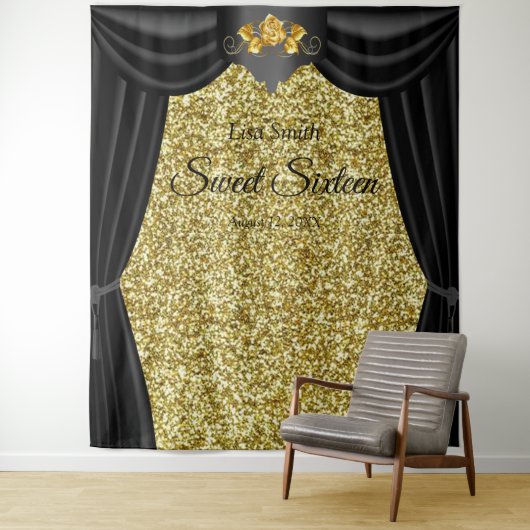 Sweet 16 Gold Roos Black Curtain Gold Glitter Wandkleed (In situ)