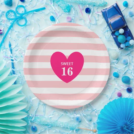 Sweet 16 Heart op roze en gestripte papierplaat Papieren Bordje (Feest)