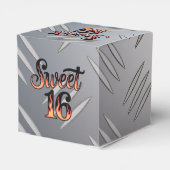 Sweet 16 In Fire Flames and Silver Plate Birthday Bedankdoosjes (Achterkant)