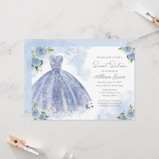 Sweet 16 Invitation Silver Foil Dusty Blue Gown Kaart (Voorkant / Achterkant in situ)