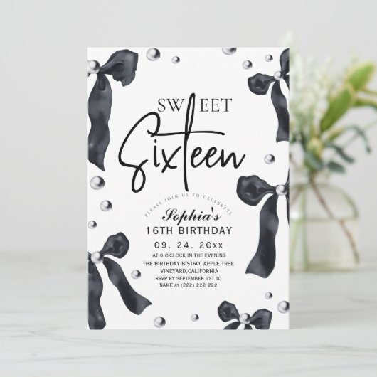 Sweet 16 Modern Stylish Black Bow Birthday Party Kaart (Staand voorkant)