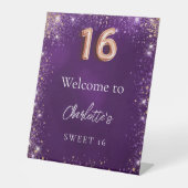 Sweet 16 paarse glitter schittert welkom reclamebord met voetstuk (Voorkant)