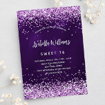 Sweet 16 paarse roze glitter glamoureus kaart<br><div class="desc">Een moderne,  stijlvolle en glamoureuze uitnodiging voor een Sweet 16,  16e verjaardagsfeestje. Een diepe paarse achtergrond met roze faux glitter,  confetti. De paarse kleur is ongelijk. De naam wordt geschreven met een modern handgeschreven stijlmanuscript met letters. Pas je partijgegevens aan en voeg deze toe.</div>