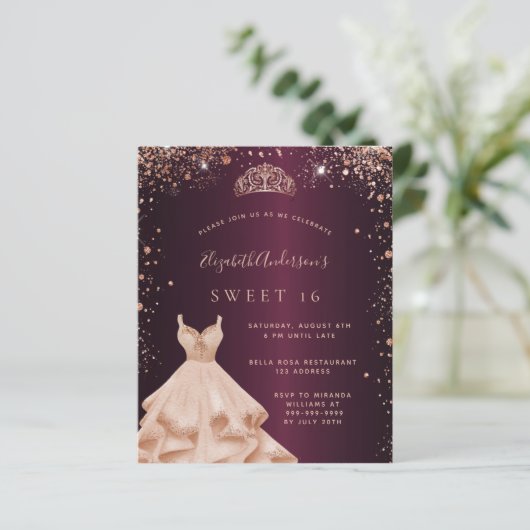 Sweet 16 roos gouden jurk tiara-uitnodiging (Staand voorkant)