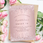 Sweet 16 roze stoffige roos drupt kaart<br><div class="desc">Een moderne,  stijlvolle en glamoureuze uitnodiging voor een meisje Sweet 16,  16e verjaardagsfeest. Een stoffig roos,  roze achtergrond met faux glitter drip,  verfdruppelende look. De naam is geschreven met een handgeschreven script. Personaliseer en voeg uw partijgegevens toe.</div>