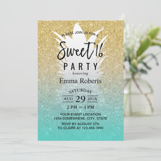 Sweet 16 Tropische ananas Modern Gold Glitter Kaart (Staand voorkant)