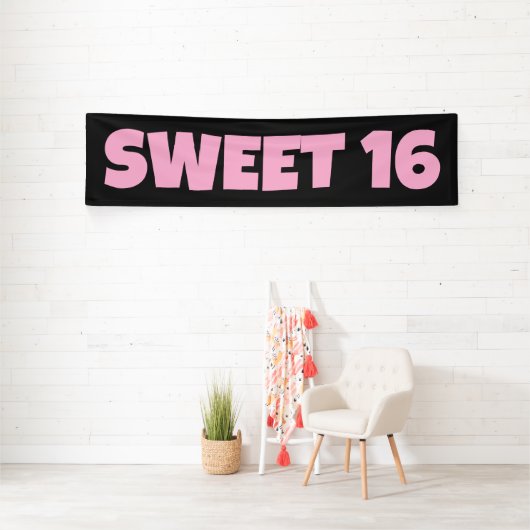 SWEET 16 VERJAARDAG BANNER ROZE (Insitu)