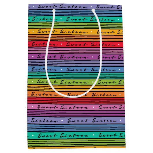 Sweet 16 Verjaardag Regenboog Stripes Medium Cadeauzakje (Voorkant)