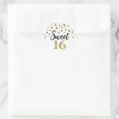 Sweet 16 Verjaardag Zwart en Goud Confetti Ronde Sticker (Tas)