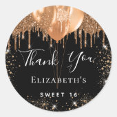Sweet 16 zwarte goudglitter naam bedankt ronde sticker (Voorkant)