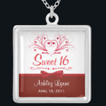 Sweet 16th Birthday Personalized Pendant Ketting<br><div class="desc">Sweet 16 Birthday - modern Lieverd ontwerp in rood en wit. Pas dit charmante ketting aan met de naam en de geboortedatum van het Sweet 16-jarig meisje. Stel je in een prachtige sterling zilveren vierkante hanger. Maakt een uniek geschenk dat je lieve en speciale meisje een leven lang zal koesteren....</div>