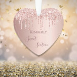 Sweet 16th Sixteen 16 Birthday roos Gold Drips Ornament<br><div class="desc">Een ornament voor een meisjesachtige en glamoureuze Sweet 16th Birthday. Een rozen gouden achtergrond met een elegante rozen gouden druppels,  verfdruppellook. De tekst: Sweet Sixteen is geschreven in donkergoud roos met een groot modern handgeschreven stijlschrift. Template voor een naam. Perfect als feestdecoratie,  gunst,  souvenir of als cadeau.</div>