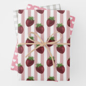 Sweet aardbei Gingham Love Wrapping Paper Sheet (In situ)