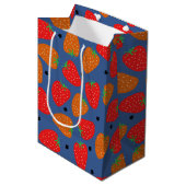 Sweet aardbei medium cadeauzakje (Voorkant Gekanteld)
