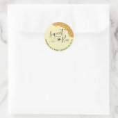 Sweet as Can is Baby shower Classic Round Sticker (Tas)