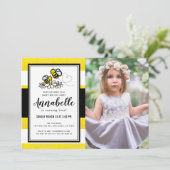 Sweet Bee Day Party Schattigee Gele Foto Verjaarda Kaart (Staand voorkant)