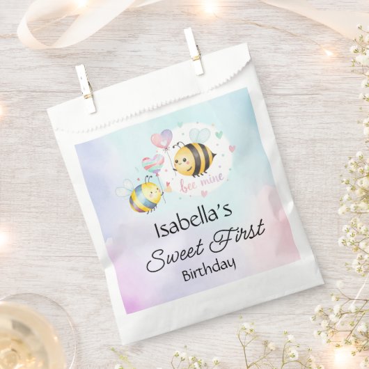 Sweet Bee First Birthday Personalized  Bedankzakje (Geknipt)