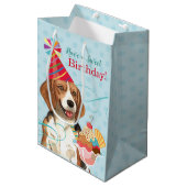 Sweet Birthday Beagle Medium Cadeauzakje (Voorkant Gekanteld)
