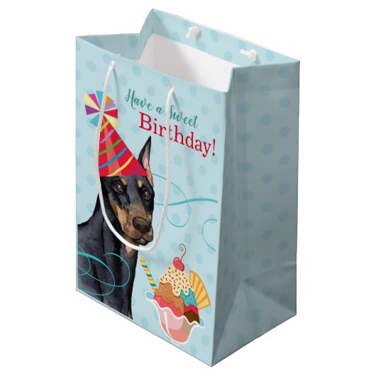 Sweet Birthday Doberman Medium Gift Bag Medium Cadeauzakje (Voorkant Gekanteld)