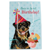 Sweet Birthday Rottweiler Medium Gift Bag Medium Cadeauzakje (Voorkant)