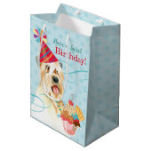 Sweet Birthday Wheaten Terrier Medium Gift Bag Medium Cadeauzakje (Voorkant Gekanteld)