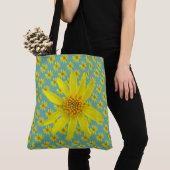Sweet botanisch Floral geel op elke kleur Tote Bag (Dichtbij)