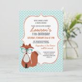 Sweet Cartoon Red Fox Verjaardagsfeestuitnodiginge Kaart (Staand voorkant)