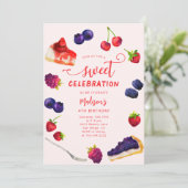 Sweet Celebration Berries en Cakes Verjaardag Kaart (Staand voorkant)