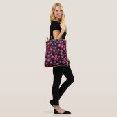 Sweet cherry close-up top uitzicht achtergrond tote bag (Op model)