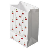 🍒 Sweet Cherry Minimal Elegant Tissue Paper Medium Cadeauzakje (Voorkant Gekanteld)