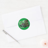 Sweet Chipmunk in een boom Apparel en Gifts Ronde Sticker (Envelop)