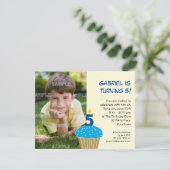Sweet Cupcake 5th Birthday Party Invitation Kaart (Staand voorkant)