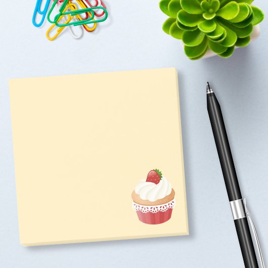 Sweet Delicious aardbei Cupcake on Yellow Post-it® Notes