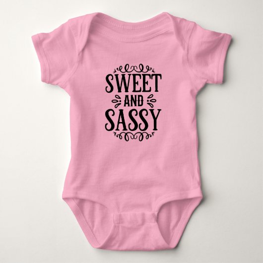 Sweet en Sassy Romper (Voorkant)