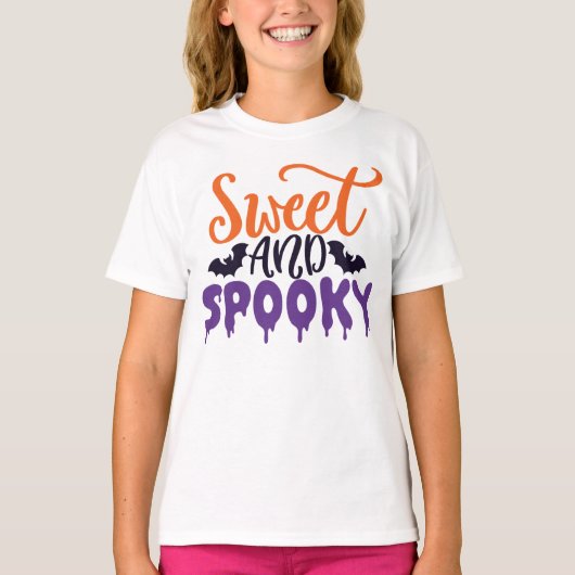 Sweet en Spooky Fun Bats Halloween T-shirt (Voorkant)
