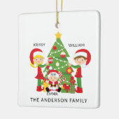 Sweet Familie van 3 Gepersonaliseerde Kerstmis Keramisch Ornament (Links)