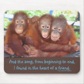 Sweet Friend Hug Three is een publiek Muismat (Voorkant)