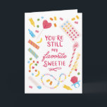 Sweet Funny Millennial Snoep Wenskaart Kaart<br><div class="desc">Vertel je vriend,  vriendin,  vriend of partner dat je ze na al deze tijd nog steeds aanbidt. Net als het snoep dat je als kind eet. Dit retro ontwerp met kleurrijke illustraties van snoepjes werkt voor alle gelegenheden,  waaronder verjaardagen,  Valentijnsdag en verjaardagen.</div>