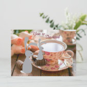 Sweet Girl Bunny Tea Cup Baby shower Uitnodiging (Staand voorkant)