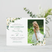 Sweet Greenery Floral Foto eerste communie Kaart (Staand voorkant)