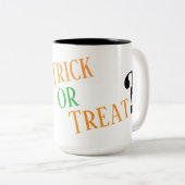Sweet Halloween - Trick or Teat? mug Tweekleurige Koffiemok (Voorkant rechts)