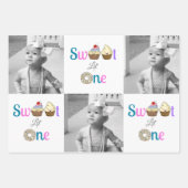 Sweet Little One Cupcake en Donut First Birthday Inpakpapier Vel (Voorkant)