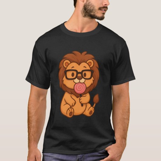  "Sweet Nerdy Lion – Cute Cartoon Animal Design  T-shirt (Voorkant)