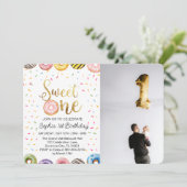 Sweet One First Birthday Invitation, Donut 1st Feestdagenkaart (Staand voorkant)