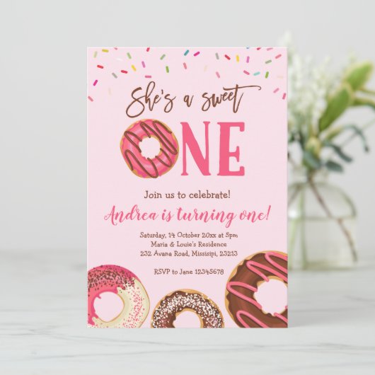Sweet One Girl Donut, uitgenodigd op de dag van de Kaart (Staand voorkant)