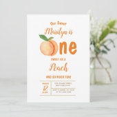 Sweet One Peach First Birthday Uitnodiging (Staand voorkant)