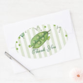 Sweet Pea Green grillige polka dot Baby shower Ovale Sticker (Envelop)